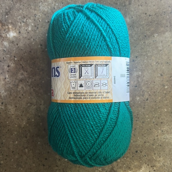 PATONS ASTRA YARN 1.75 oz 161 yds OZ - Picture 2 of 4